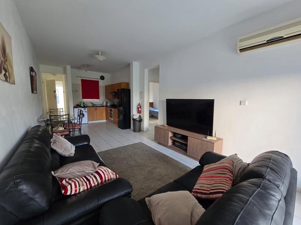 2 Beds 1 Bath Apartment/condo: https://www.facebook.com/marketplace/item/681639461328966 (www.facebook.com)