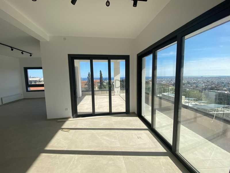 3-bedroom apartment to rent: https://www.bazaraki.com/adv/5786333_3-bedroom-apartment-to-rent (www.bazaraki.com)