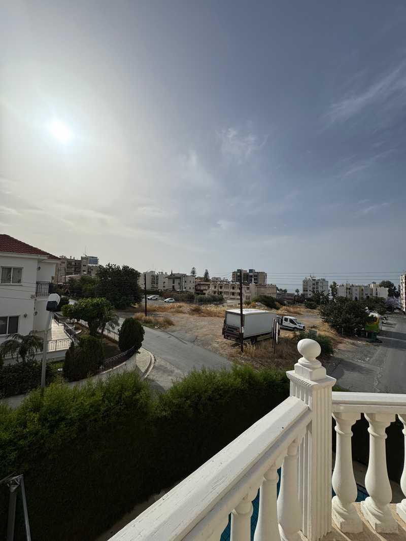 4-bedroom villa to rent: https://www.bazaraki.com/adv/5793338_4-bedroom-villa-to-rent (www.bazaraki.com)