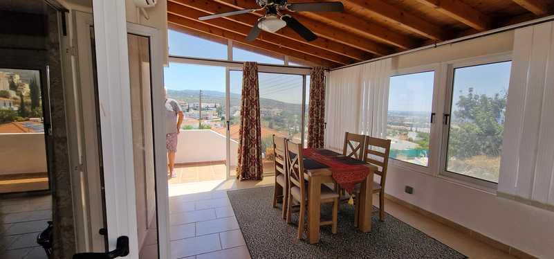 3-bedroom maisonette to rent: https://www.bazaraki.com/adv/5787942_3-bedroom-maisonette-to-rent (www.bazaraki.com)
