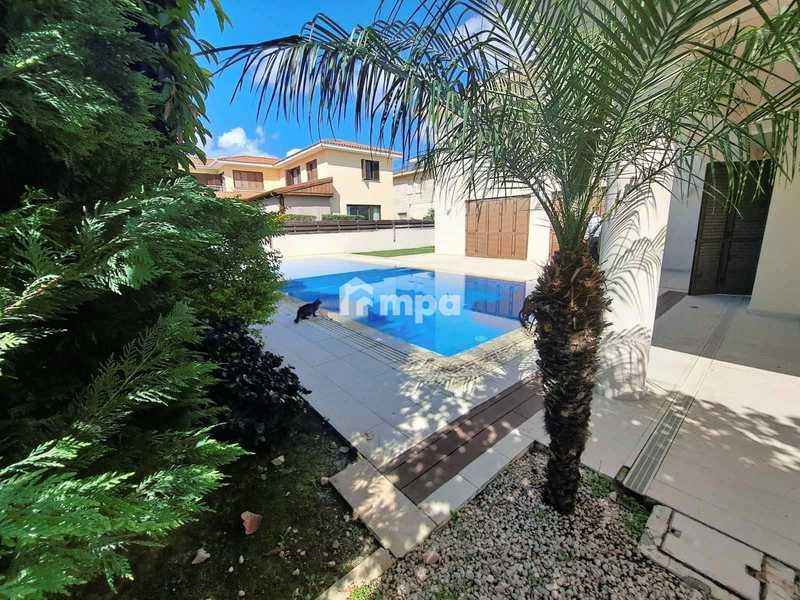 3-bedroom detached house to rent: https://www.bazaraki.com/adv/5796821_3-bedroom-detached-house-to-rent (www.bazaraki.com)