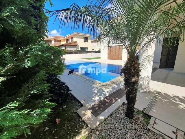  3-bedroom detached house to rent: https://www.bazaraki.com/adv/5796821_3-bedroom-detached-house-to-rent (www.bazaraki.com)