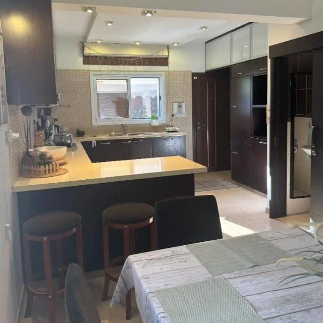2-bedroom house in Limassol №154042: https://dom.com.cy/en/catalog/rent/154042/ (dom.com.cy)