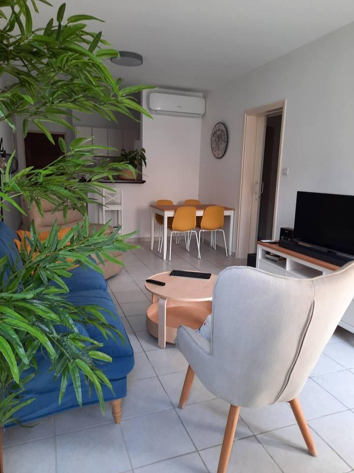 Flat for rent in Tala: https://www.facebook.com/marketplace/item/698512305876507 (www.facebook.com)