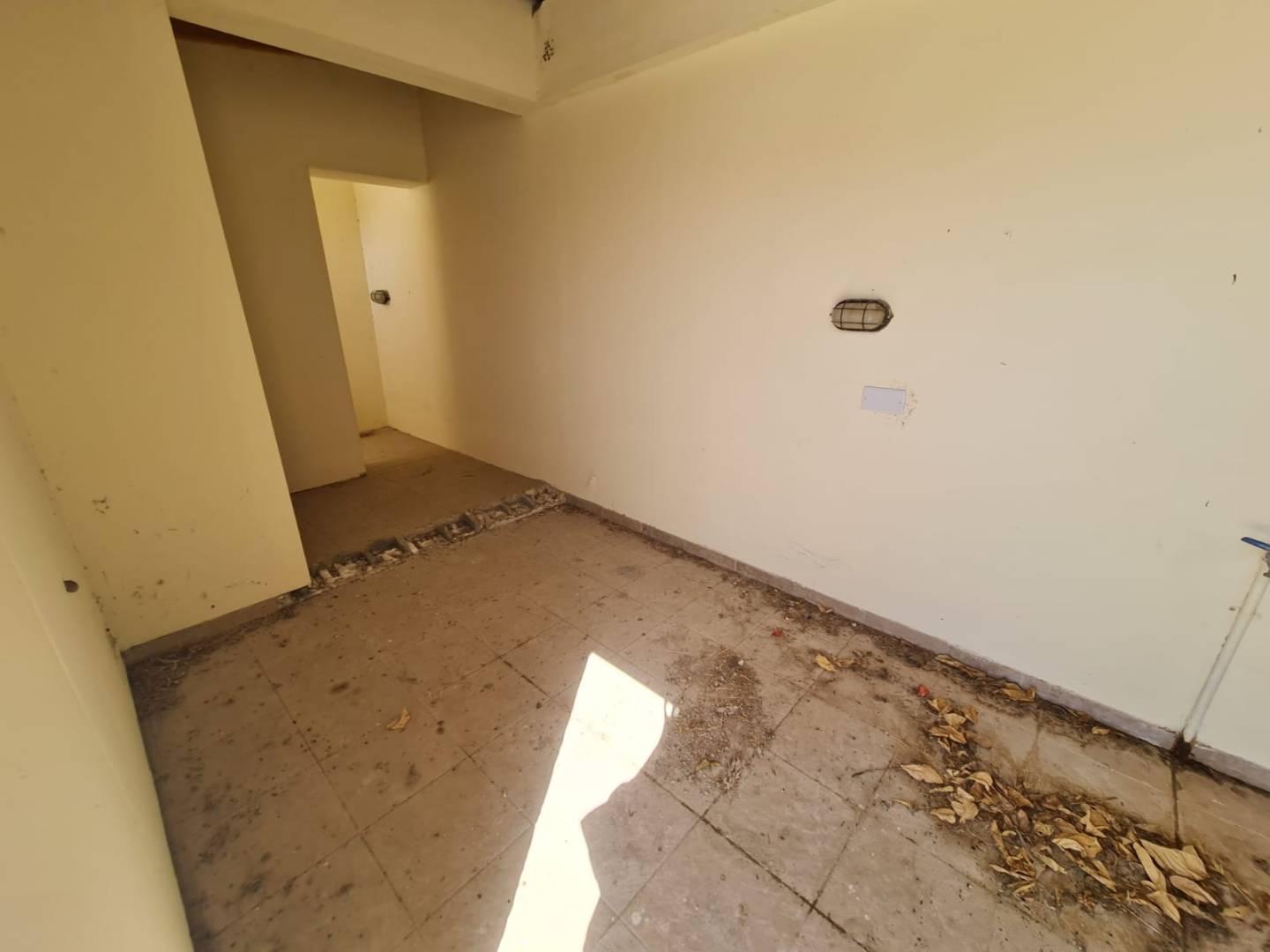 5-bedroom villa in Larnaca № 153151: https://dom.com.cy/en/catalog/sale/153151/ (dom.com.cy)