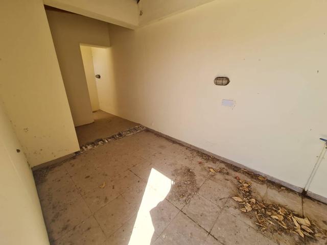 5-bedroom villa in Larnaca № 153151: https://dom.com.cy/en/catalog/sale/153151/ (dom.com.cy)