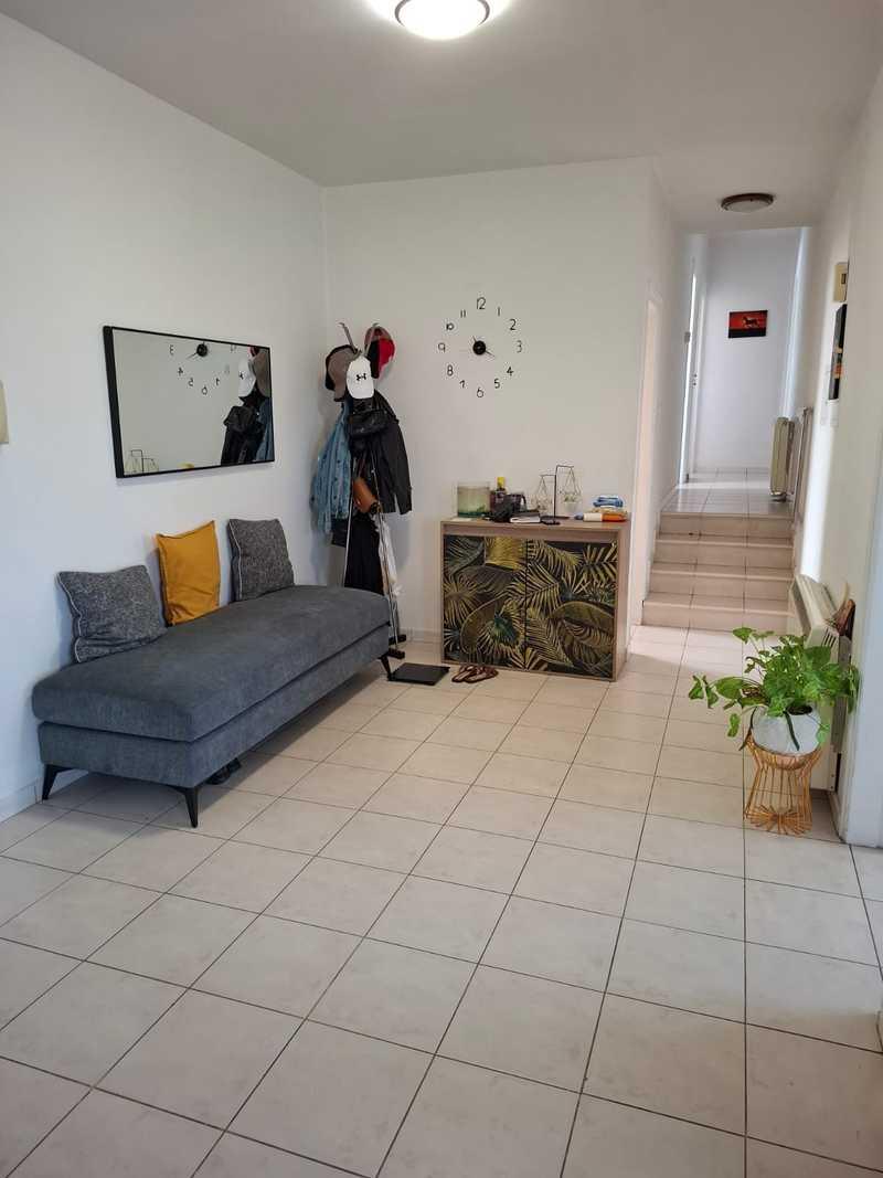 3-bedroom apartment to rent: https://www.bazaraki.com/adv/5792835_3-bedroom-apartment-to-rent (www.bazaraki.com)