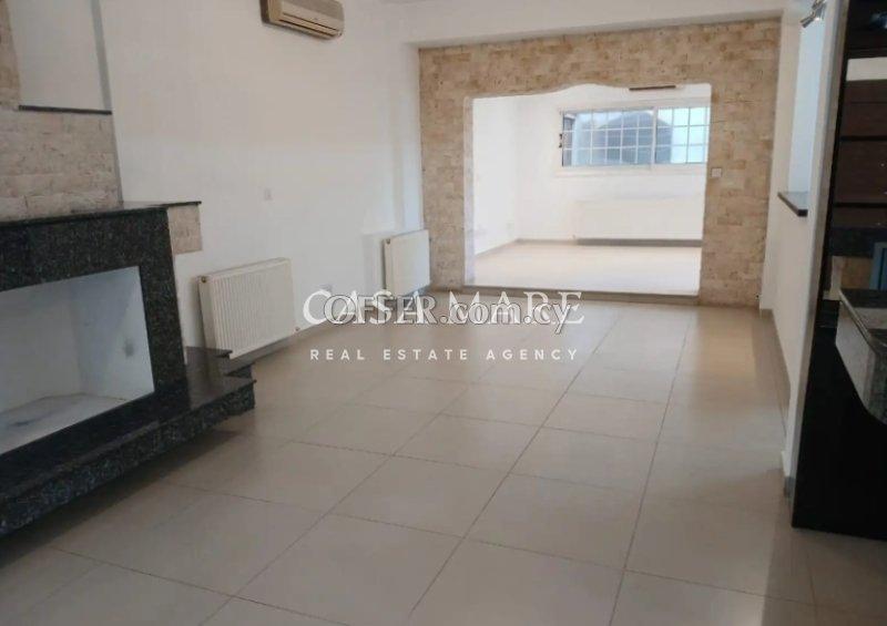 4 bedrooms House in Aglantzia: https://www.offer.com.cy/en/4-bedrooms-house-in-aglantzia/21-816450/ (www.offer.com.cy)