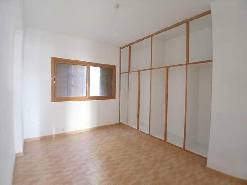 5-bedroom villa for sale: https://www.bazaraki.com/adv/5789297_5-bedroom-villa-for-sale (www.bazaraki.com)