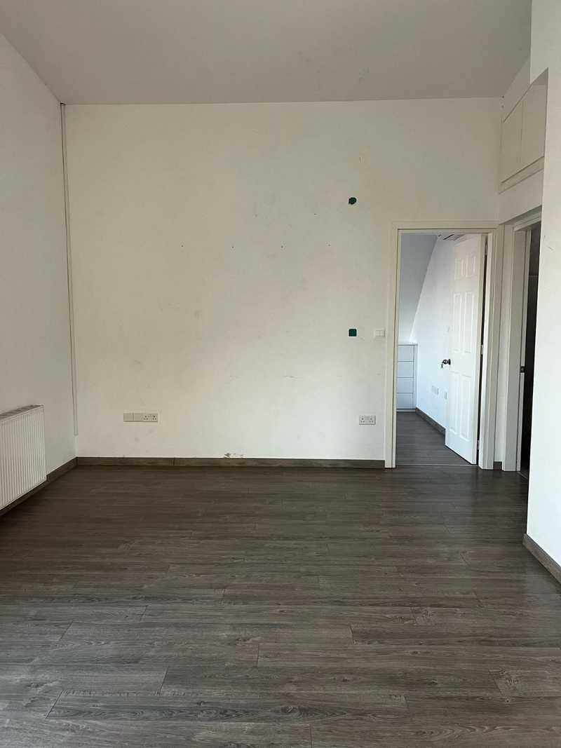 3-bedroom penthouse to rent: https://www.bazaraki.com/adv/5787125_3-bedroom-penthouse-to-rent (www.bazaraki.com)