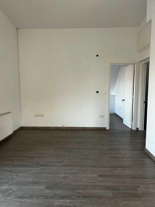 3-bedroom penthouse to rent: https://www.bazaraki.com/adv/5787125_3-bedroom-penthouse-to-rent (www.bazaraki.com)