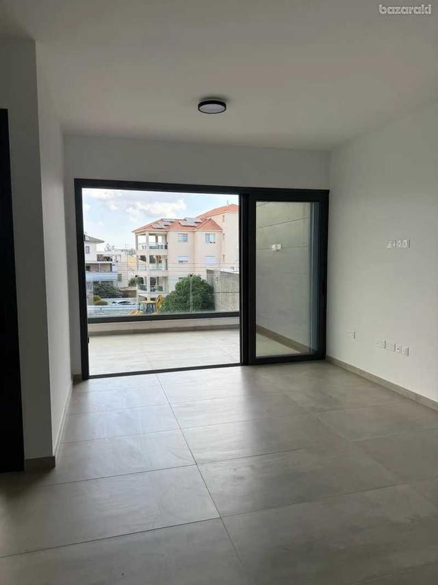2-bedroom apartment to rent: https://www.bazaraki.com/adv/5795105_2-bedroom-apartment-to-rent (www.bazaraki.com)