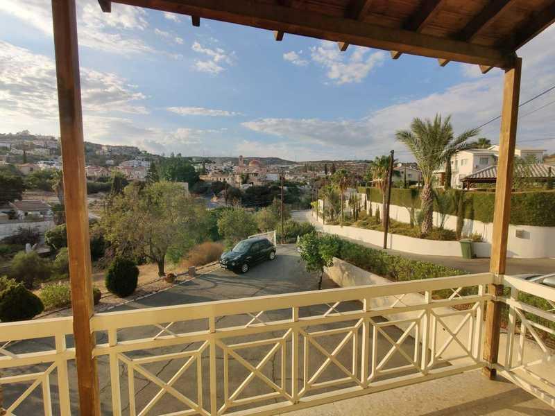 3-bedroom detached house for sale: https://www.bazaraki.com/adv/5799302_3-bedroom-detached-house-for-sale (www.bazaraki.com)