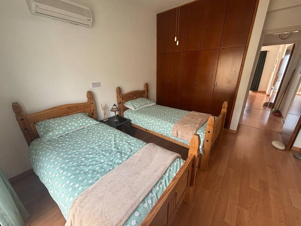 2 beds 1 bath Flat/apartment: https://www.facebook.com/marketplace/item/2848408678695148 (www.facebook.com)