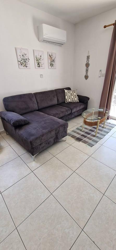 1 bedroom Peyia: https://www.facebook.com/marketplace/item/2222150261546578 (www.facebook.com)
