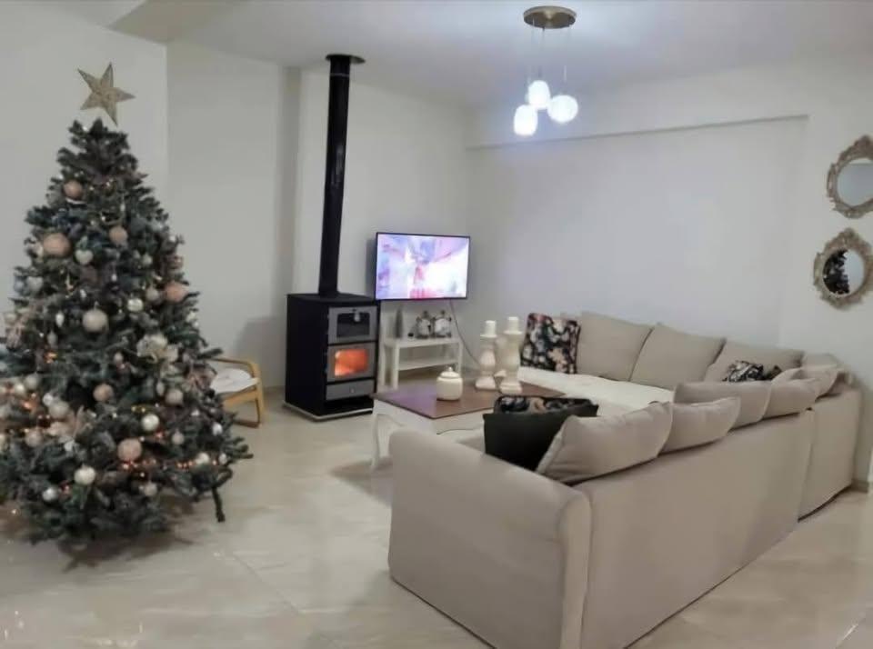 For rent beautifull villa 200 s.q.m  Paphos Theletra village.: https://www.facebook.com/marketplace/item/1841522186388995 (www.facebook.com)