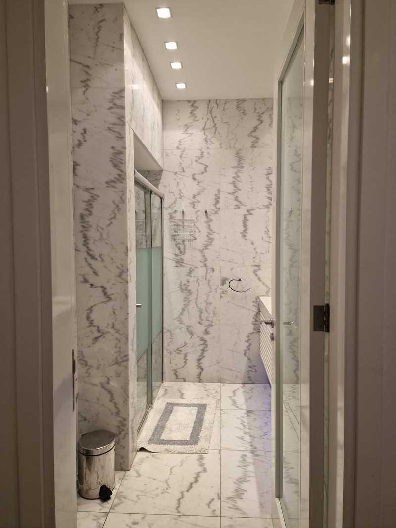 3-bedroom penthouse to rent: https://www.bazaraki.com/adv/5797354_3-bedroom-penthouse-to-rent (www.bazaraki.com)