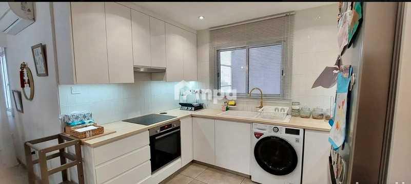 3-bedroom apartment for sale: https://www.bazaraki.com/adv/5791892_3-bedroom-apartment-for-sale (www.bazaraki.com)