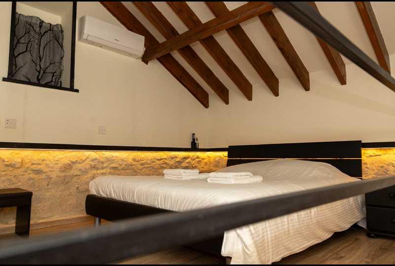 Sente loft suite: https://www.bazaraki.com/adv/5794452_sente-loft-suite (www.bazaraki.com)