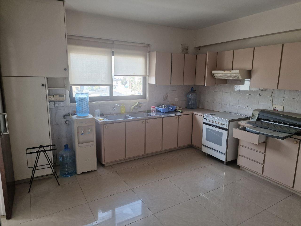 Office in Larnaca №154227: https://dom.com.cy/en/catalog/rent/154227/ (dom.com.cy)