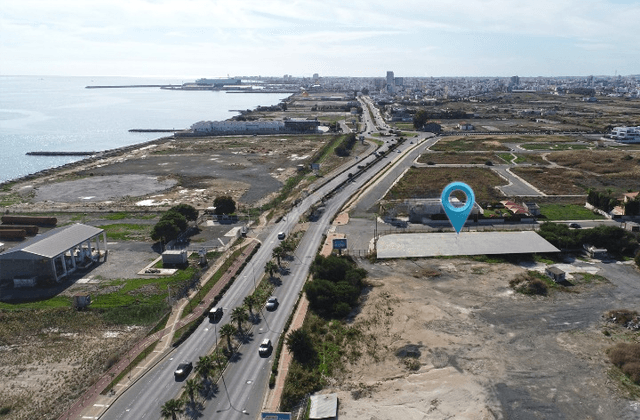 New 3-bedroom penthouse in Larnaca № 153471: https://dom.com.cy/en/catalog/sale/153471/ (dom.com.cy)