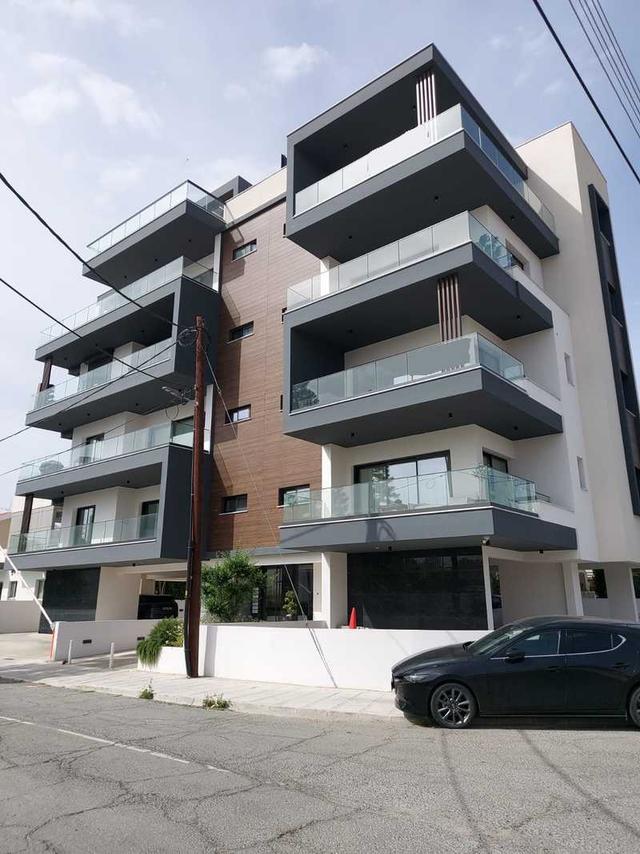 3-bedroom penthouse for sale: https://www.bazaraki.com/adv/5756023_3-bedroom-penthouse-for-sale (www.bazaraki.com)
