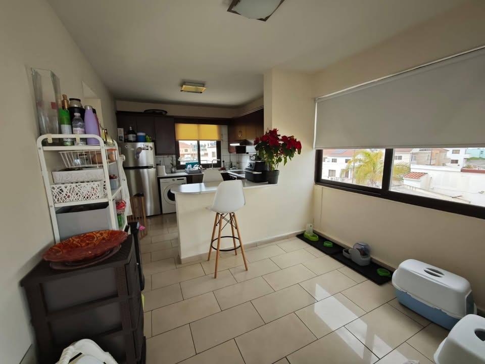 3 Bedroom Penthouse: https://www.facebook.com/marketplace/item/9767873843293947 (www.facebook.com)