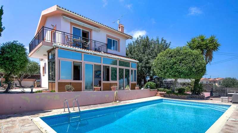 2-bedroom detached house for sale: https://www.bazaraki.com/adv/5796926_2-bedroom-detached-house-for-sale (www.bazaraki.com)