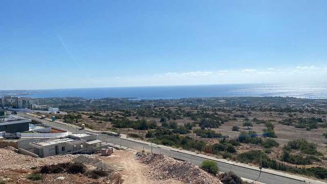 4-bedroom villa for sale: https://www.bazaraki.com/adv/5787120_4-bedroom-villa-for-sale (www.bazaraki.com)