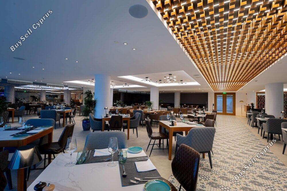 Hotel for sale in Dekeleia, Larnaca: https://www.buysellcyprus.com/property-for-sale/larnaca/dekeleia/hotel-for-sale-dekeleia-larnaca-1794311.html (www.buysellcyprus.com)