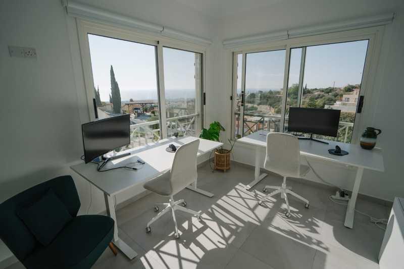 4-bedroom detached house for sale: https://www.bazaraki.com/adv/5794848_4-bedroom-detached-house-for-sale (www.bazaraki.com)