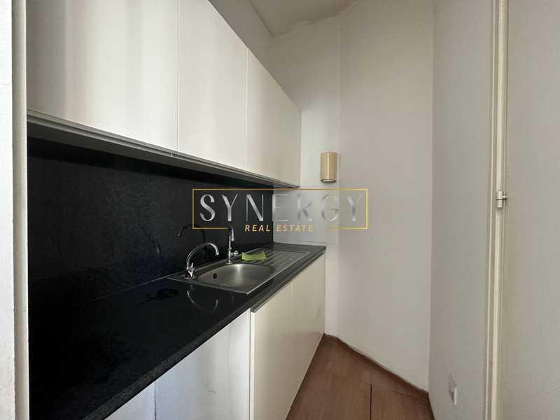 Modern office in city center: https://www.bazaraki.com/adv/5786413_modern-office-in-city-center (www.bazaraki.com)