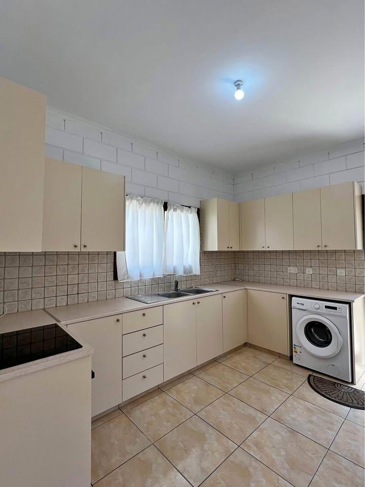 📍Town Centre 3 bedroom house,  Universal: https://www.facebook.com/marketplace/item/576311268331597 (www.facebook.com)