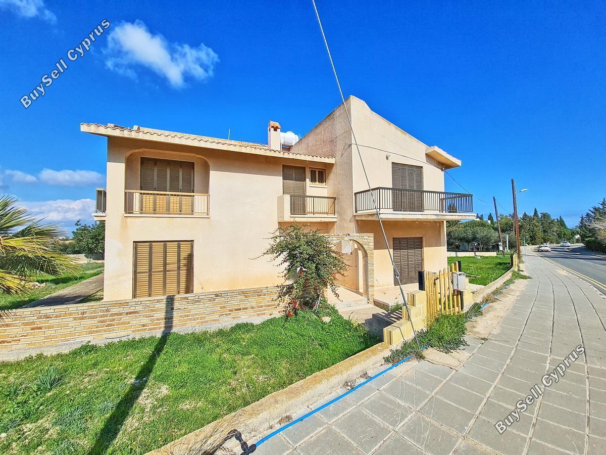 4 Bedroom Detached house for sale in Protaras, Famagusta: https://www.buysellcyprus.com/property-for-sale/famagusta/protaras/4-bed-detached-house-for-sale-protaras-famagusta-1795096.html (www.buysellcyprus.com)