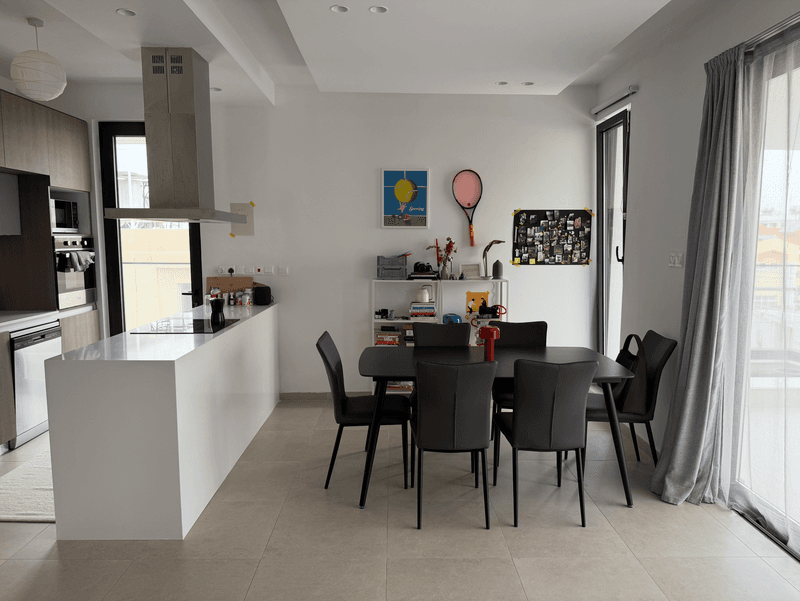 2-bedroom apartment to rent: https://www.bazaraki.com/adv/5793492_2-bedroom-apartment-to-rent (www.bazaraki.com)