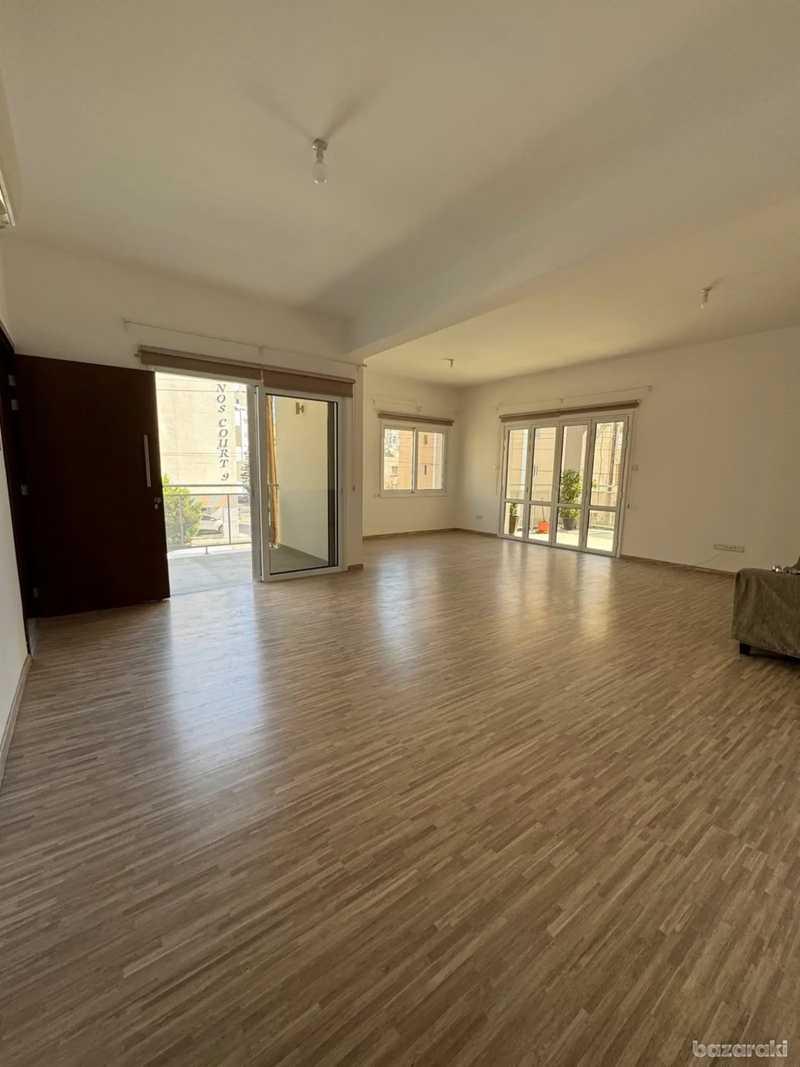 3-bedroom apartment to rent: https://www.bazaraki.com/adv/5790560_3-bedroom-apartment-to-rent (www.bazaraki.com)