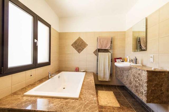5-bedroom villa for sale: https://www.bazaraki.com/adv/5795342_5-bedroom-villa-for-sale (www.bazaraki.com)