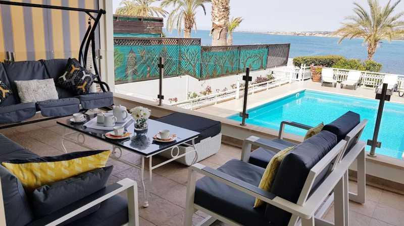 Luxury detached seafront villa: https://www.bazaraki.com/adv/5786494_luxury-detached-seafront-villa (www.bazaraki.com)