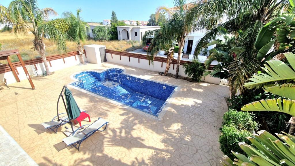 3 Bedroom Detached House For Sale: https://www.zyprus.com/property/39366/3-bedrooms-house-detached-house-in-frenaros-famagusta (www.zyprus.com)