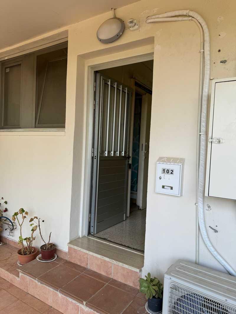 2-bedroom apartment to rent: https://www.bazaraki.com/adv/5762990_2-bedroom-apartment-to-rent (www.bazaraki.com)