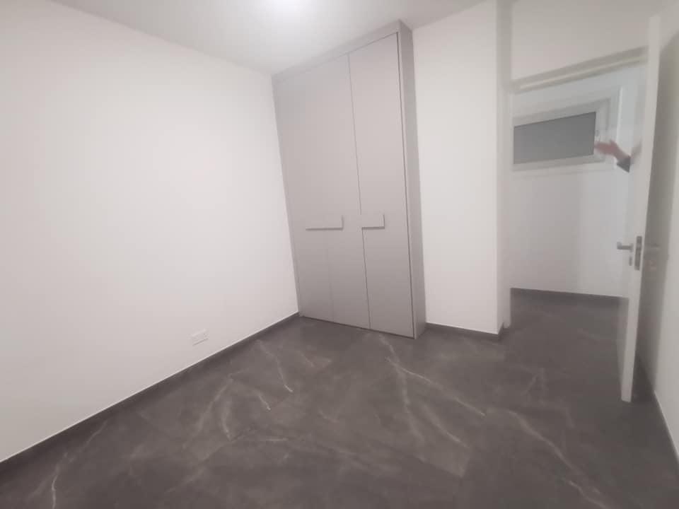 For Rent renovated ground floor of a well-maintained three-story building: https://www.facebook.com/marketplace/item/665523392932852 (www.facebook.com)