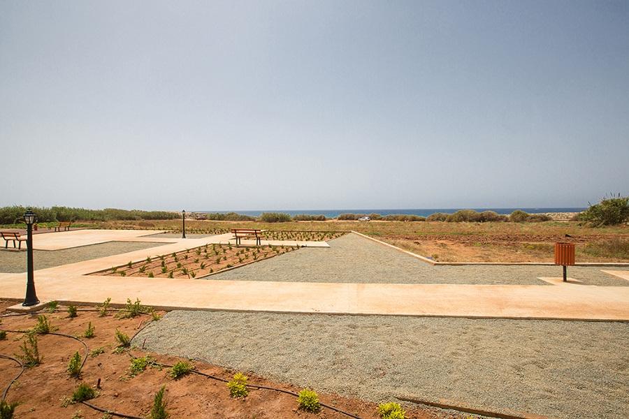 New 5-bedroom villa in Famagusta № 152048: https://dom.com.cy/en/catalog/sale/152048/ (dom.com.cy)