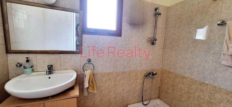 3-bedroom detached house for sale: https://www.bazaraki.com/adv/5787062_3-bedroom-detached-house-for-sale (www.bazaraki.com)