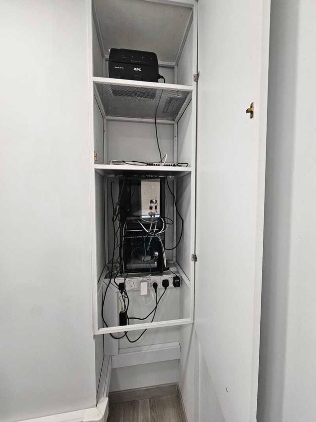 Modern, fully-furnished office space,85sq.m stassandrou street: https://www.bazaraki.com/adv/5796776_modern-fully-furnished-office-space-85sq-m-stassandrou-street (www.bazaraki.com)