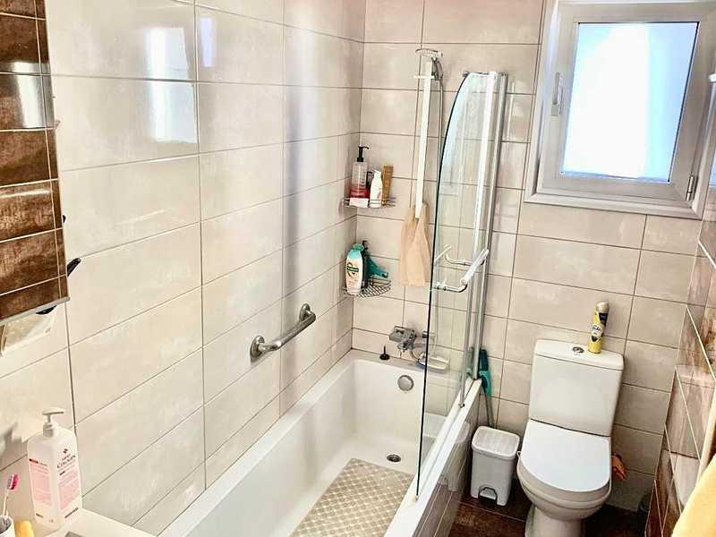 2-bedroom apartment to rent: https://www.bazaraki.com/adv/5792525_2-bedroom-apartment-to-rent (www.bazaraki.com)