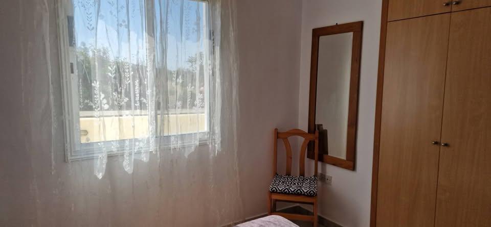 1 bedroom Peyia: https://www.facebook.com/marketplace/item/2222150261546578 (www.facebook.com)