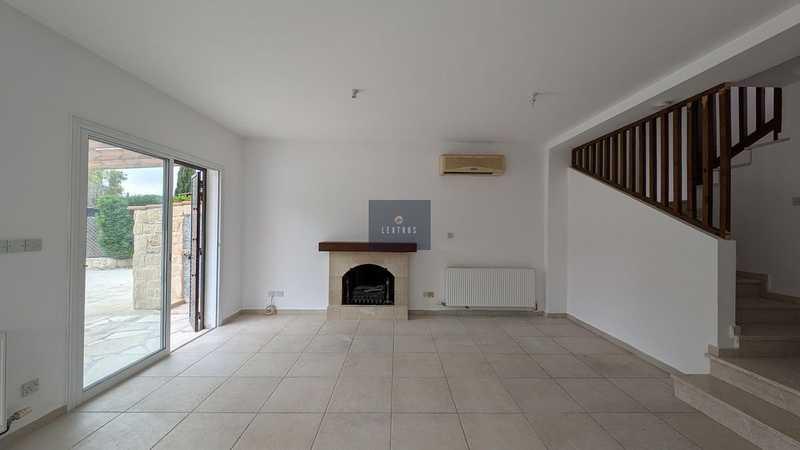 3-bedroom detached house for sale: https://www.bazaraki.com/adv/5791318_3-bedroom-detached-house-for-sale (www.bazaraki.com)