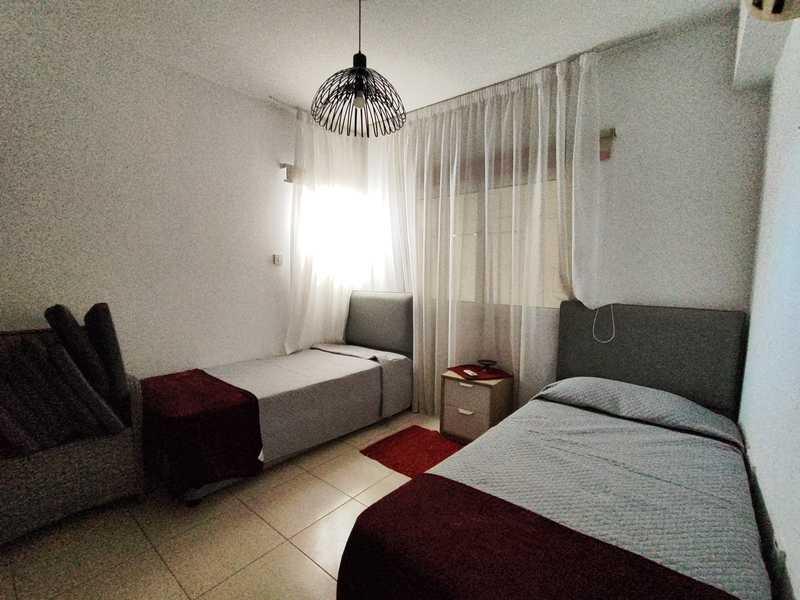 2-bedroom apartment to rent: https://www.bazaraki.com/adv/5792407_2-bedroom-apartment-to-rent (www.bazaraki.com)