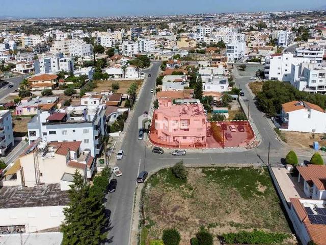 3-bedroom apartment for sale: https://www.bazaraki.com/adv/5797492_3-bedroom-apartment-for-sale (www.bazaraki.com)