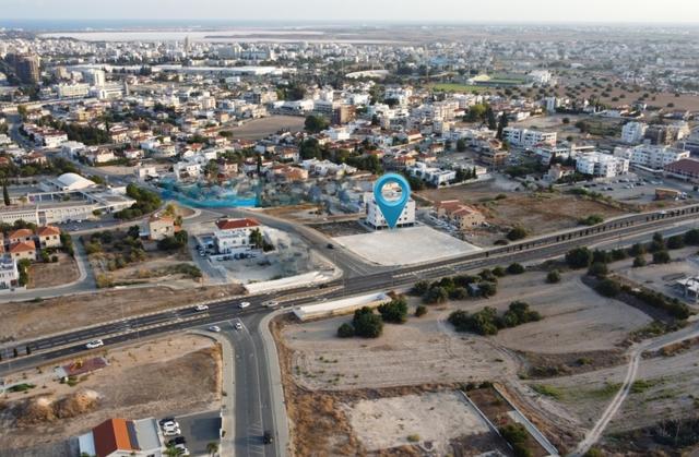 New 3-bedroom flat in Larnaca № 153605: https://dom.com.cy/en/catalog/sale/153605/ (dom.com.cy)